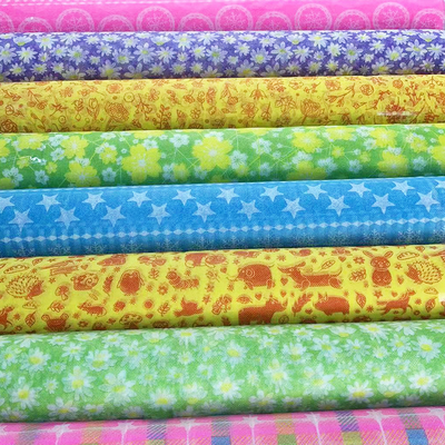 Tischdecke nichtgewebte im Gewebe-biologisch abbaubare Wegwerfbettlaken-Rohstoff Rolls pp.