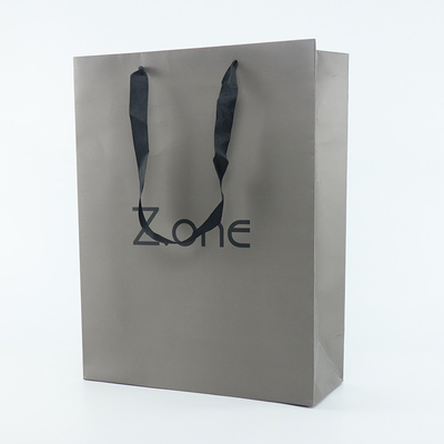 Fördermaschinen-Art Kraft Coated Paper Shopping-Tasche für Kleidungs-Kleidergeschenk